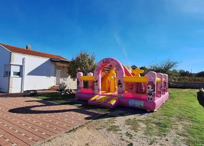 Feriehus Arbor Countryside Oasis Biograd Na Moru