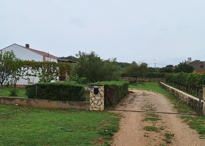 Feriehus Arbor Countryside Oasis *